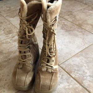 Lace up boots